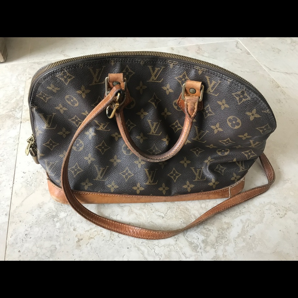 Louie Vuitton alma bag vintage style